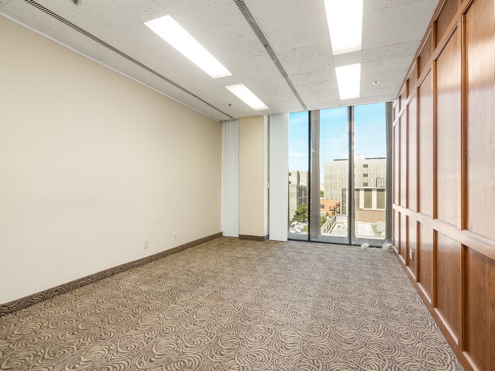 Office Space Available in Excellent Condition & Move-In Ready : 1221 Van Ness Ave, Fresno, CA 93721